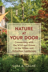 Abbildung von: Nature at Your Door - Globe Pequot