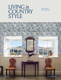 Enlarge image Cover: Living in Country Style - Lannoo Publishers