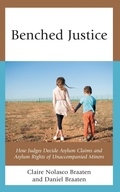 Bild: Benched Justice - Lexington Books