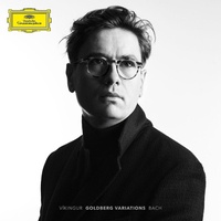 Abbildung von: Víkingur Ólafsson: Goldberg Variations - Universal Vertrieb