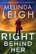 Cover: Right Behind Her - Center Point