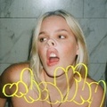 Cover: UNHEALTHY (Deluxe) - Warner Music Group Germany Holding GmbH / Hamburg
