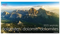 Abbildung von: Luftbildkalender Dolomiten 2025 - Athesia-Tappeiner Kalender