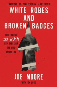 Abbildung von: White Robes and Broken Badges - Harper
