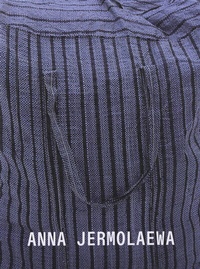 Abbildung von: Anna Jermolaewa - Fotohofedition
