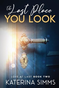 Abbildung von: The Last Place You Look - Paper Planes Publishing