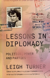 Abbildung von: Lessons in Diplomacy - Policy Press
