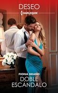 Cover: Doble esc&aacute;ndalo - Harlequin, una divisi&oacute;n de HarperCollins Ib&eacute;rica, S.A.