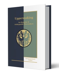 Abbildung von: Uppermaking for Bespoke & Orthopaedic Shoemakers - Blömeke