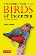 Cover: A Photographic Guide to the Birds of Indonesia - Tuttle Publishing