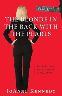 Abbildung von: The Blonde in the Back with the Pearls - Luminare Press