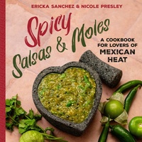 Abbildung von: Spicy Salsas & Moles - Familius