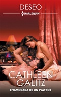Cover: Enamorada de un playboy - Harlequin, una divisi&oacute;n de HarperCollins Ib&eacute;rica, S.A.