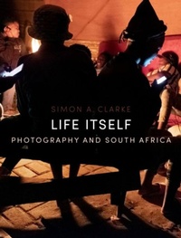 Abbildung von: Life Itself - Reaktion Books