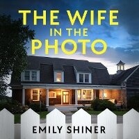 Enlarge image Cover: The Wife in the Photo - DREAMSCAPE MEDIA