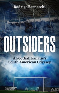 Abbildung von: Outsiders - Pitch Publishing Ltd