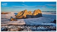Abbildung von: Luftbildkalender Dolomiten 2026 - Athesia-Tappeiner Kalender