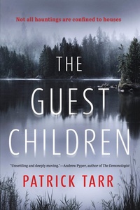 Abbildung von: The Guest Children - Crooked Lane Books