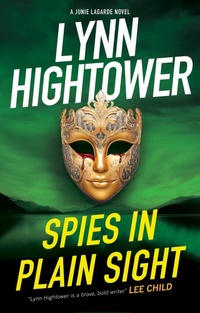 Abbildung von: Spies in Plain Sight - Severn House