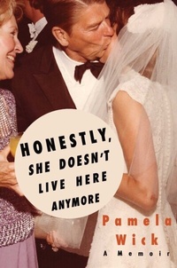 Abbildung von: Honestly, She Doesn't Live Here Anymore - Simon + Schuster LLC
