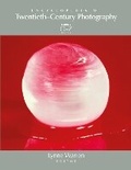 Cover: Encyclopedia of Twentieth-Century Photography - Routledge