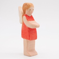 Abbildung von: Holzfigur Sumselinchen (Ostheimer) - Urachhaus