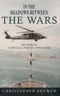 Enlarge image Cover: In the Shadows Between the Wars - Authors on Mission