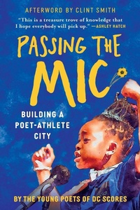 Abbildung von: Passing the Mic - Shout Mouse Press, Inc.