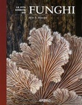 Cover: La vita segreta dei funghi - Apogeo