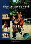Cover: Dressuur aan de Hand - Lulu.com