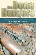 Cover: The Bone Hunters - University of Tennessee Press