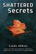 Cover: Shattered Secrets - Linda Abbott